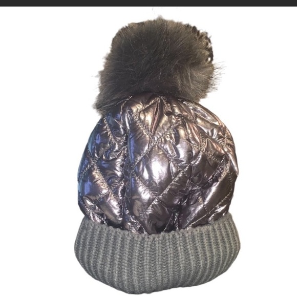 Silver Metallic Matching Hat and Scarf Set - Picture 5 of 8